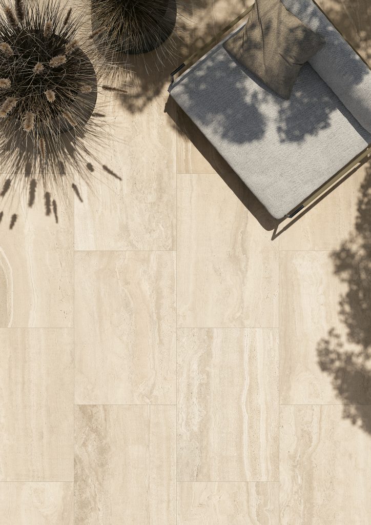 TRAVER2 AVORIO UDENDØRS