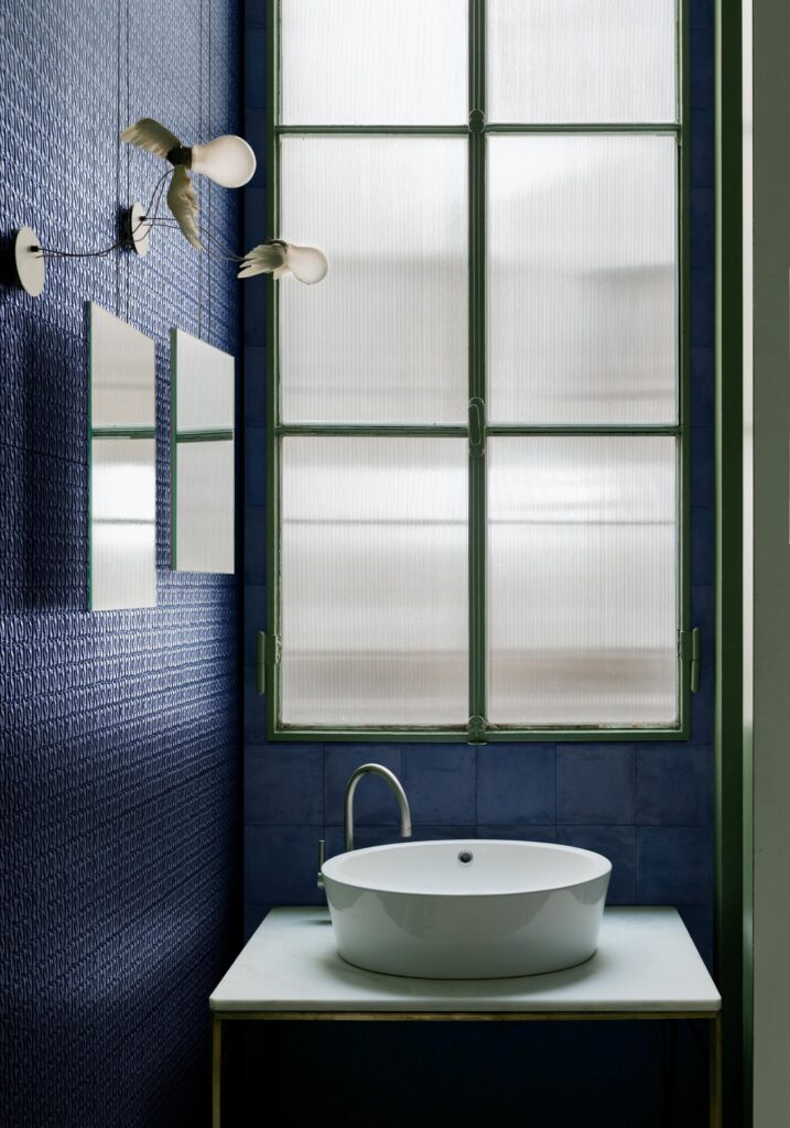 MANO BLU + BLUE STAMP